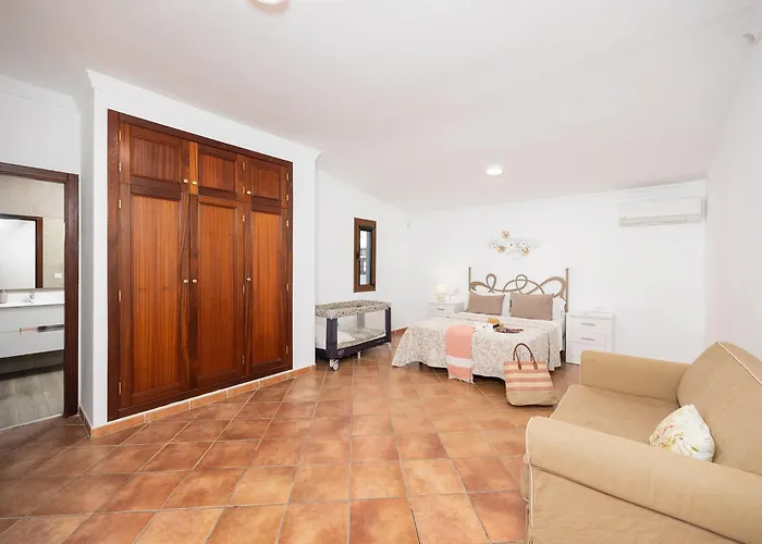 Thomas וילה קורלחו